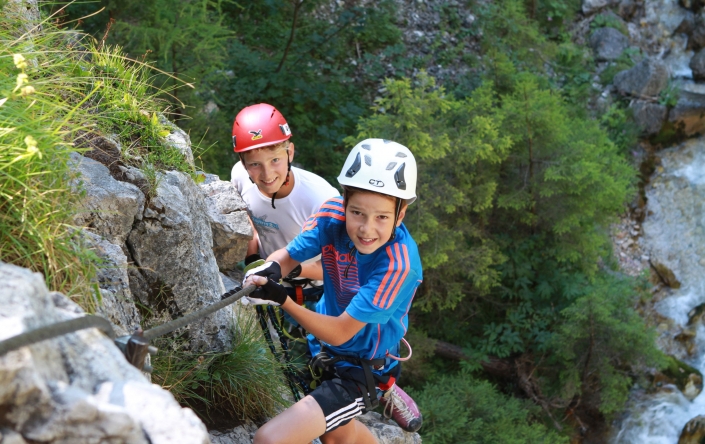 Kinderklettern am Sattelberg in Ramsau am Dachstein